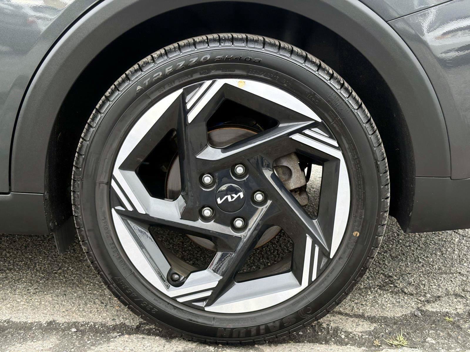 Certified 2025 Kia K4 GT-Line Turbo FWD image 29