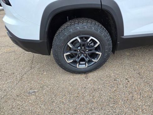 New 2026 Chevrolet Equinox ACTIV image 9