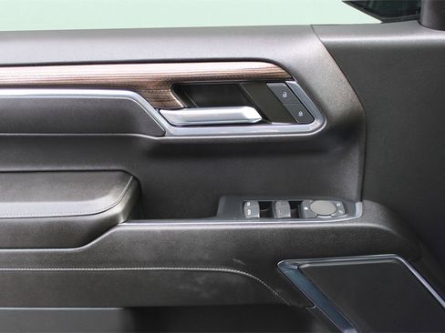 Used 2023 Chevrolet Silverado 1500 RST w/ Redline Edition image 21