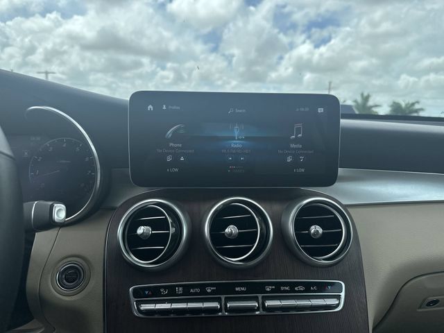 Used 2022 Mercedes-Benz GLC 300 4MATIC image 25
