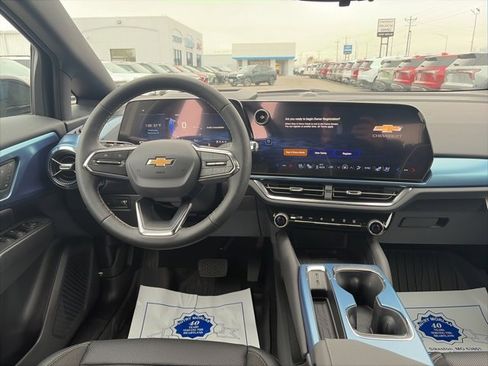 New 2026 Chevrolet Equinox EV LT image 14