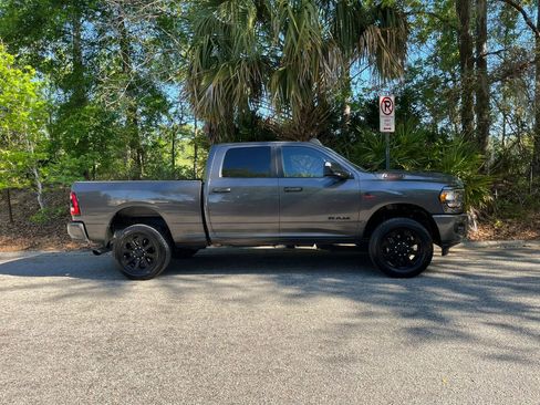 Used 2022 RAM 2500 Big Horn w/ Level C Equiment Group AWD/4WD image 5