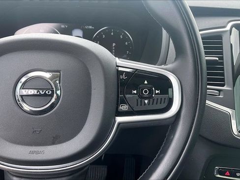 Used 2020 Volvo XC90 T6 Momentum AWD/4WD image 27