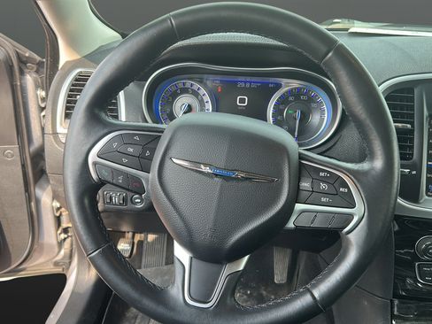Used 2015 Chrysler 300 Limited w/ Driver Convenience Group AWD/4WD image 11