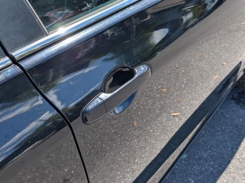 Used 2015 Toyota Camry SE image 24