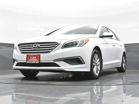 Used 2017 Hyundai Sonata SE w/ Cargo Package image 21