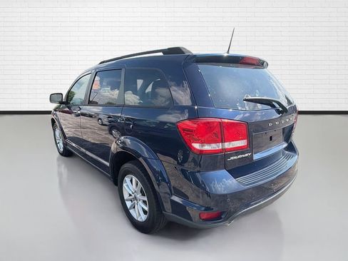 Used 2018 Dodge Journey SXT w/ Safe & Sound Group FWD image 6