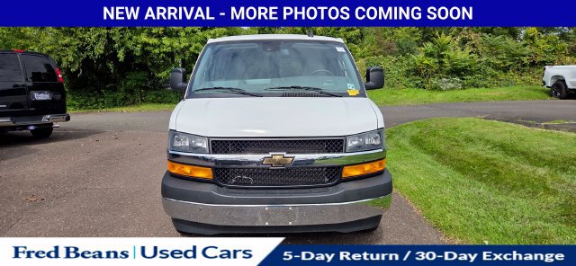 Used 2025 Chevrolet Express 3500 LT w/ LT Preferred Equipment Group RWD image 2