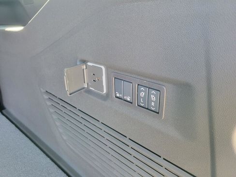 New 2026 GMC Yukon XL Denali w/ Sun & Power Step Package image 8