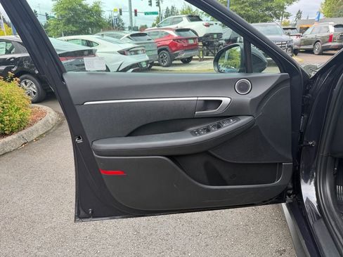 Certified 2025 Hyundai Sonata SE FWD image 20