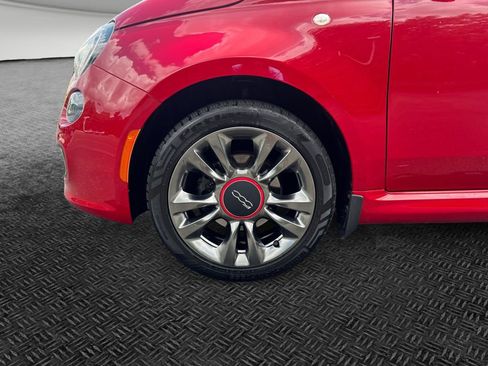 Used 2017 FIAT 500 Pop w/ Sport Appearance Package FWD image 11