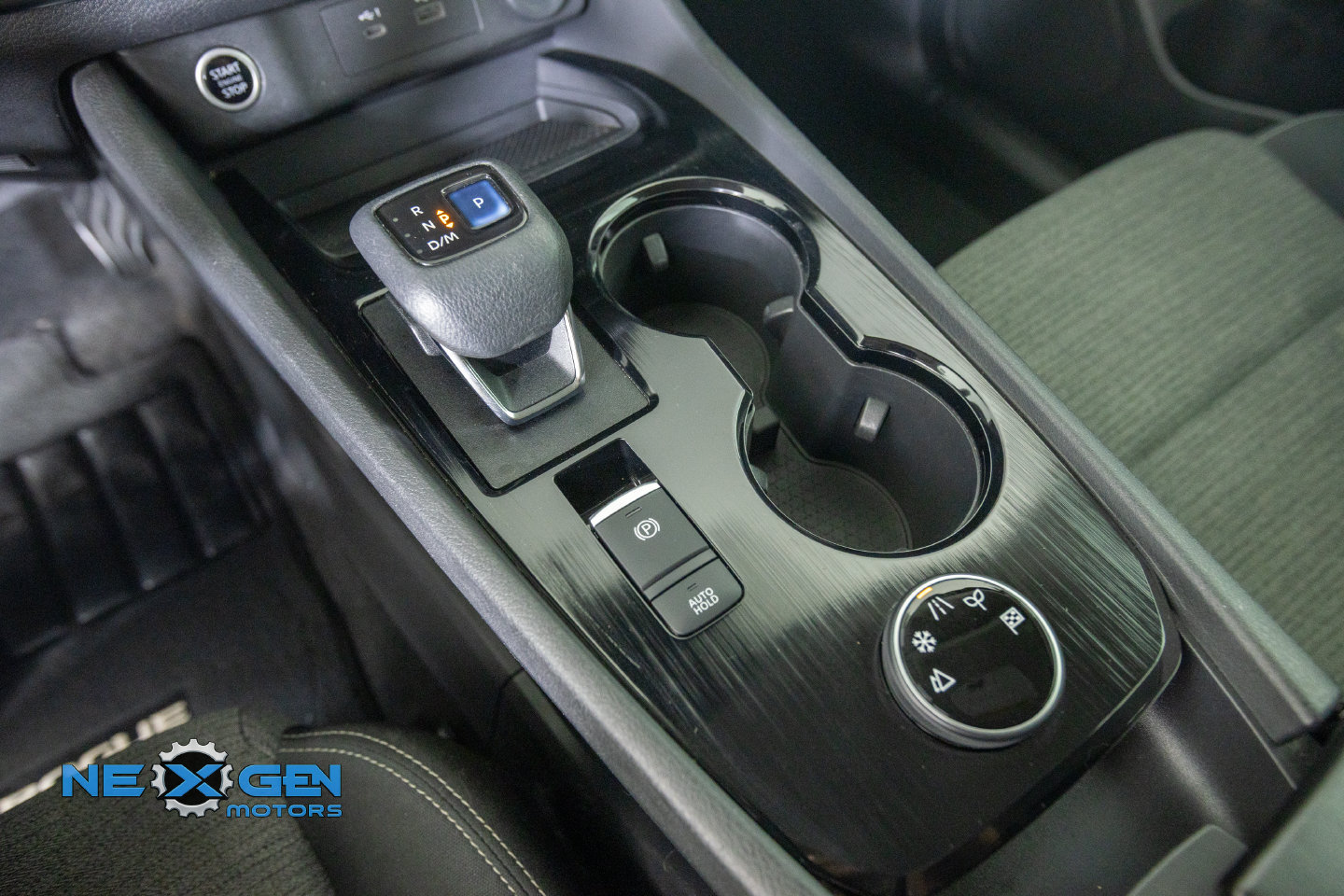 Used 2021 Nissan Rogue S AWD/4WD image 25