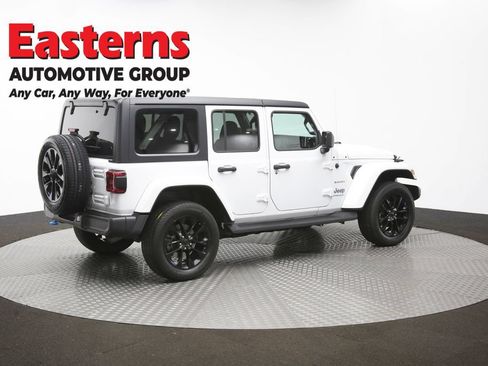 Used 2023 Jeep Wrangler Unlimited Sahara AWD/4WD image 46
