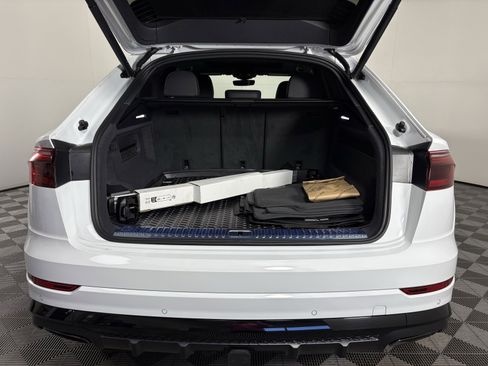 New 2026 Audi Q8 Premium Plus image 22