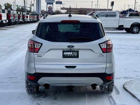 Certified 2018 Ford Escape SE w/ Ford Safe & Smart Package image 4