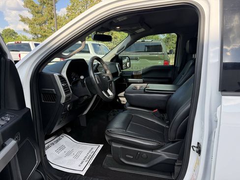 Used 2019 Ford F150 Lariat w/ Equipment Group 501A Mid AWD/4WD image 7