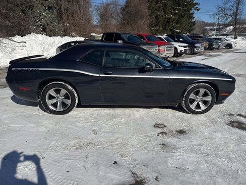 Used 2016 Dodge Challenger SXT w/ Cold Weather Group image 6