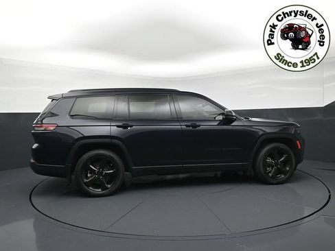 Used 2023 Jeep Grand Cherokee L Limited w/ Luxury Tech Group II AWD/4WD image 6