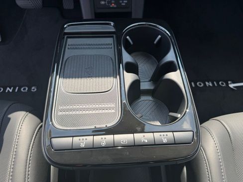 New 2025 Hyundai Ioniq 5 SEL image 26