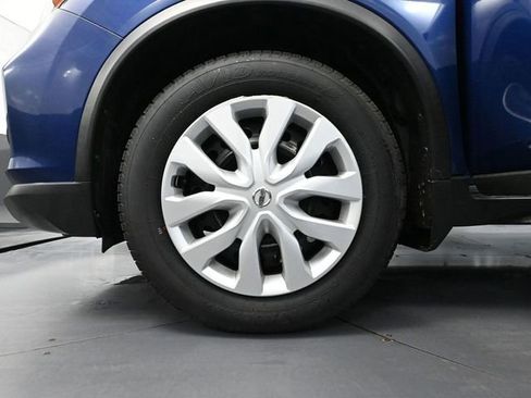 Used 2017 Nissan Rogue S image 15