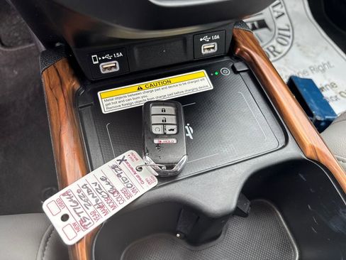 Used 2020 Honda CR-V Touring image 33