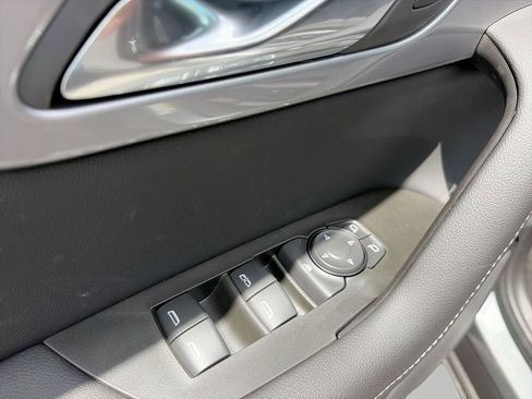 New 2026 Chevrolet Blazer LT w/ Convenience Package FWD image 15