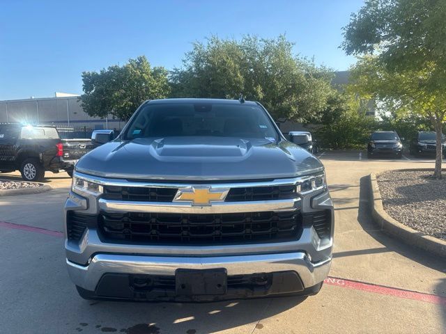 Used 2023 Chevrolet Silverado 1500 LT AWD/4WD image 2