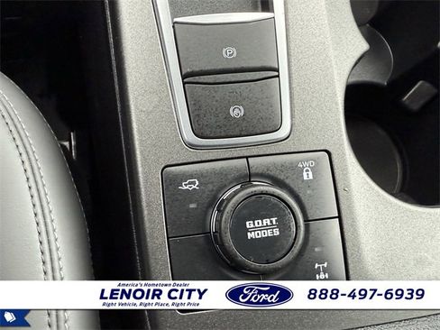 Used 2025 Ford F150 Lariat w/ Equipment Group 501A Mid image 10