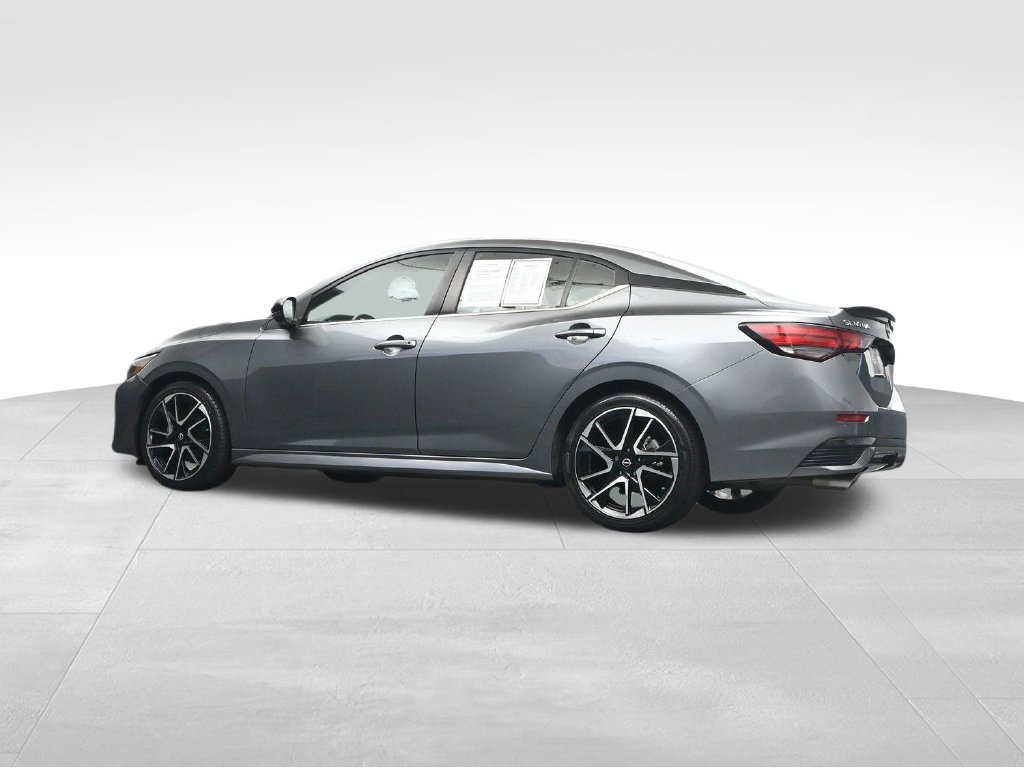 Used 2024 Nissan Sentra SR w/ SR Premium Package FWD image 25
