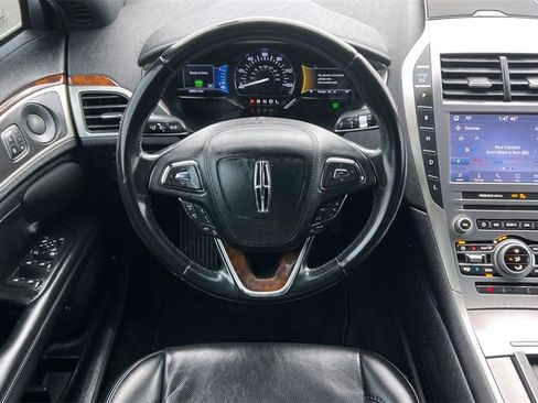 Used 2020 Lincoln MKZ Reserve image 16