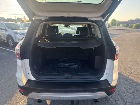 Used 2018 Ford Escape SEL w/ Ford Safe & Smart Package AWD/4WD image 9