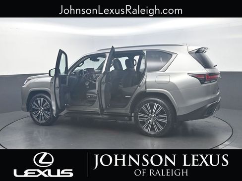 New 2026 Lexus LX 600 4WD w/ Luxury Package image 28
