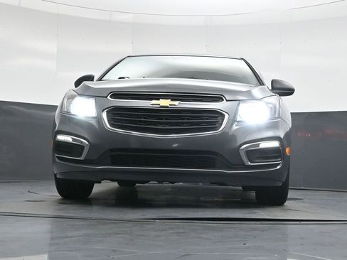 Used 2016 Chevrolet Cruze LT FWD image 40