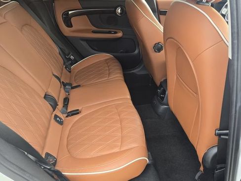 Used 2024 MINI Cooper Countryman S w/ Signature Upholstery Package FWD image 17