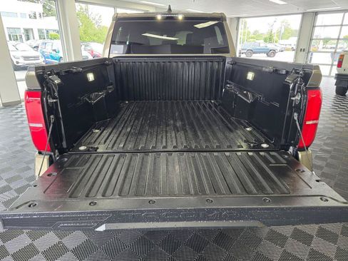 Used 2024 Toyota Tacoma TRD Off-Road AWD/4WD image 15