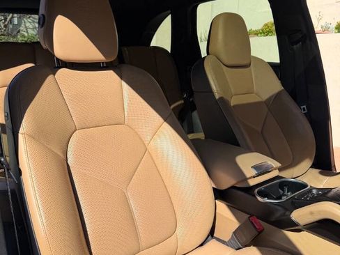 Used 2017 Porsche Cayenne S Platinum w/ Premium Package (PJW) image 13