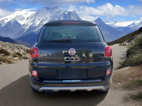 Used 2014 FIAT 500L Trekking w/ Popular Equipment Group FWD image 4