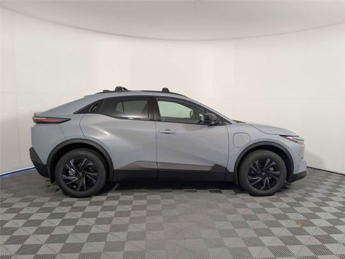 New 2026 Toyota C-HR image 5