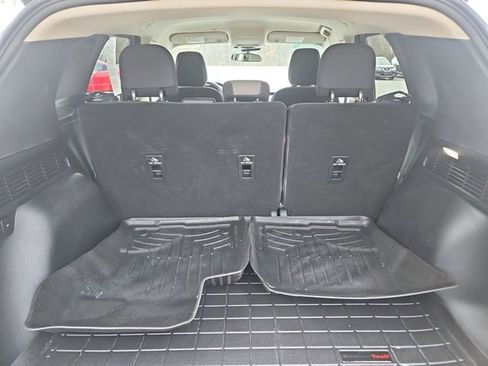 Used 2020 Ford Escape SE image 25