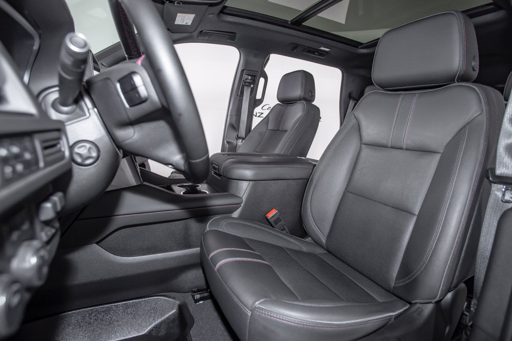 Used 2023 Chevrolet Tahoe RST w/ Luxury Package AWD/4WD image 14