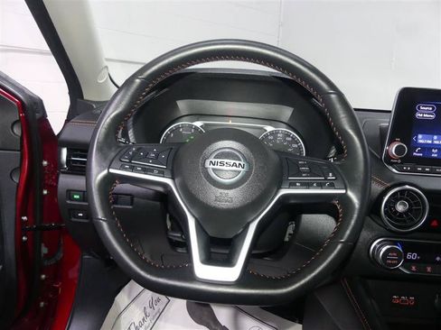 Used 2022 Nissan Sentra SR FWD image 30