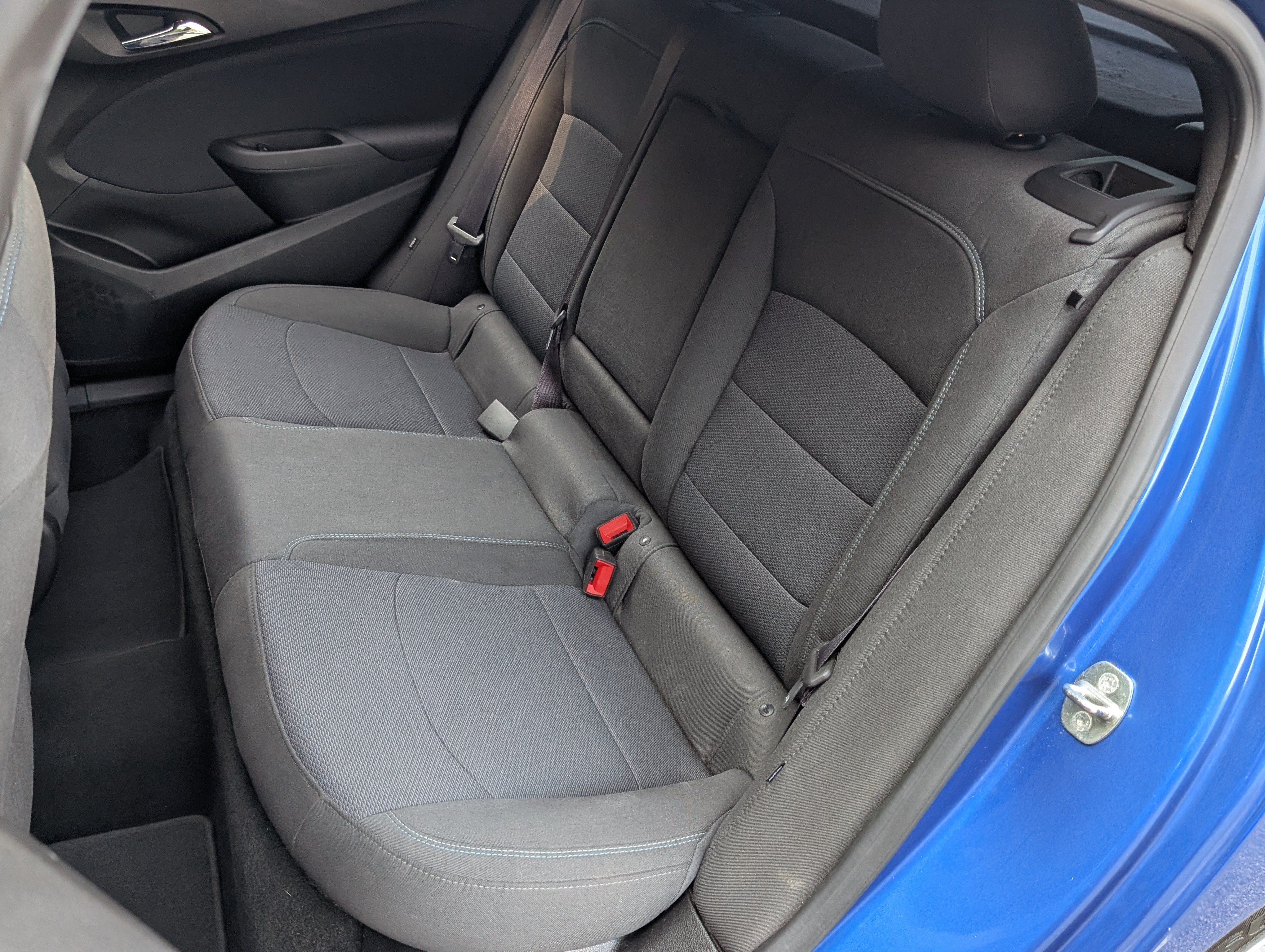 Used 2017 Chevrolet Cruze LT w/ Convenience Package FWD image 17