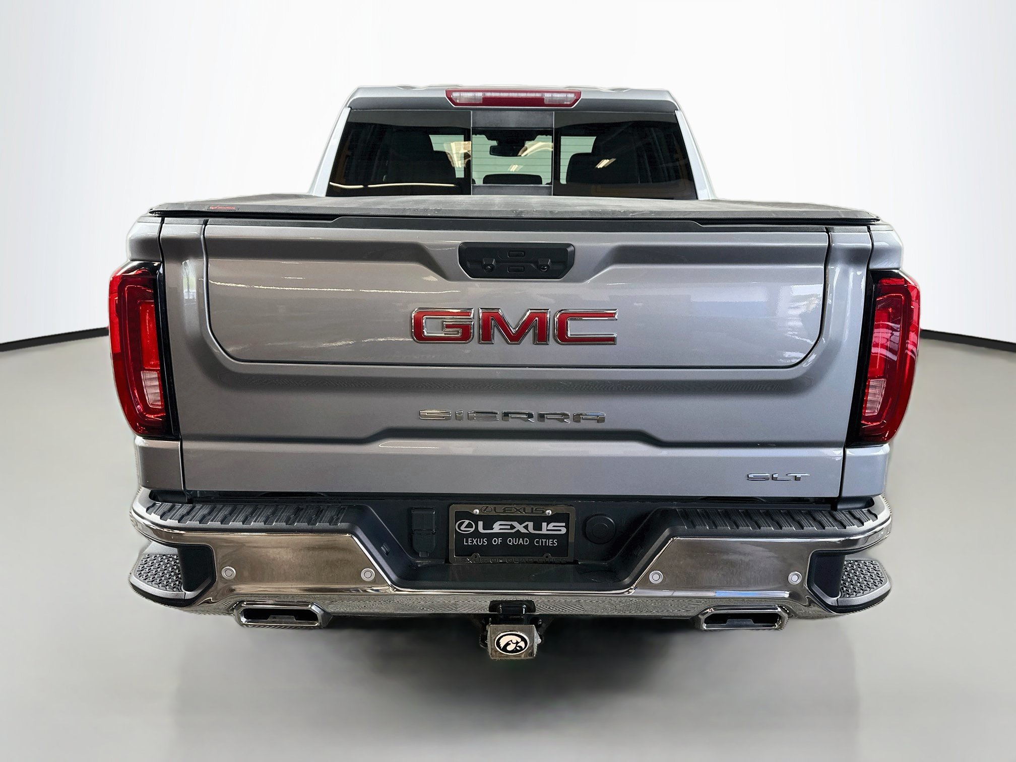 Used 2024 GMC Sierra 1500 SLT w/ SLT Premium Plus Package AWD/4WD image 6
