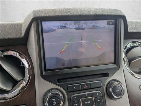 Used 2013 Ford F250 Lariat w/ Lariat Interior Pkg AWD/4WD image 13