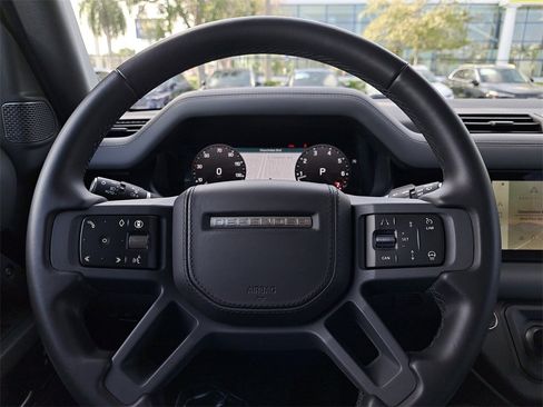 Used 2024 Land Rover Defender 110 X-Dynamic SE image 7