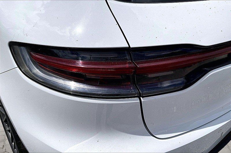 Used 2021 Porsche Macan Turbo w/ Premium Package Plus (PF0) AWD/4WD image 26