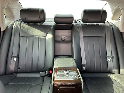 Used 2012 Hyundai Equus Signature image 23