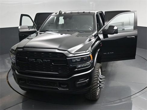 Used 2022 RAM 3500 Limited w/ Max Tow Package image 68
