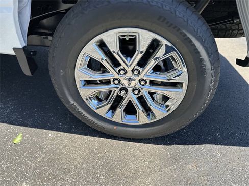 New 2025 Ford F150 Lariat w/ Equipment Group 502A High image 31