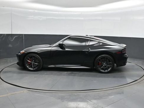 Used 2024 Nissan Z Performance w/ Floor Mat Package RWD image 10